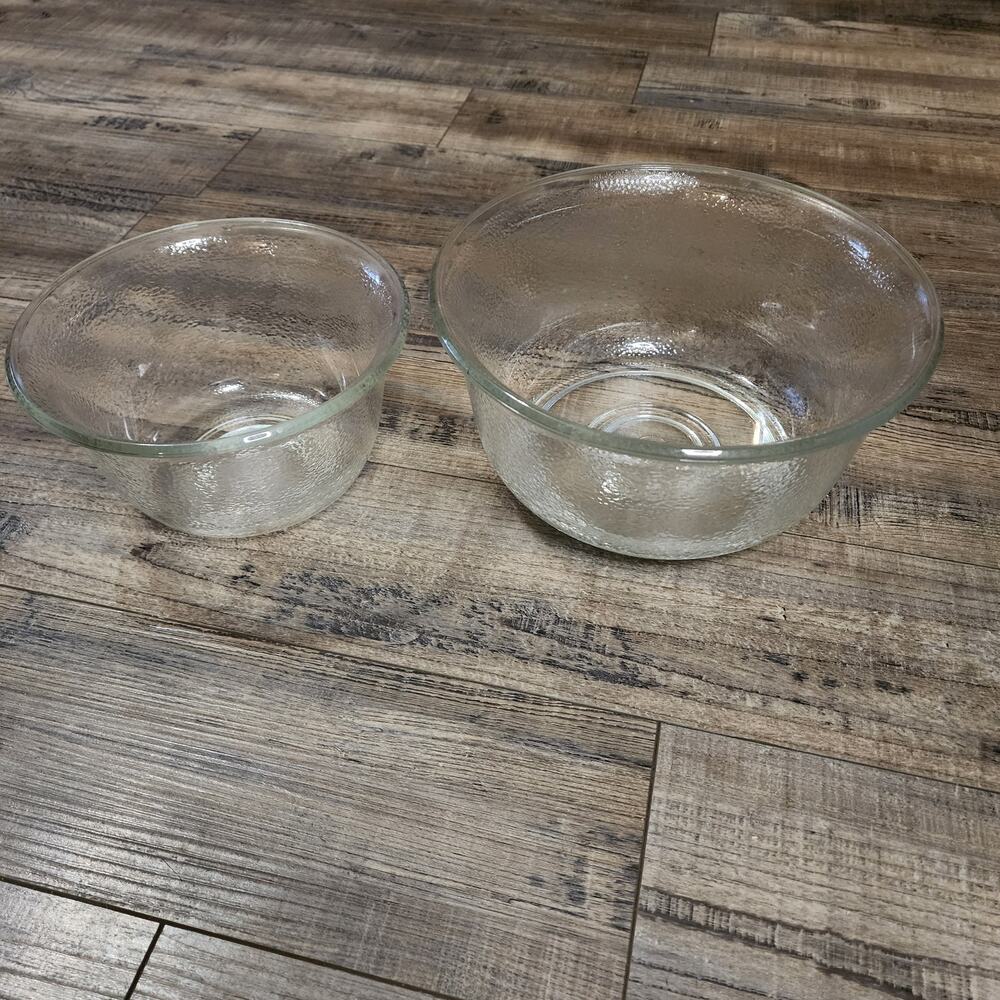VTG GE Pebbled Glass nesting mixing bowls 7inch and 9 inch excellent condition U